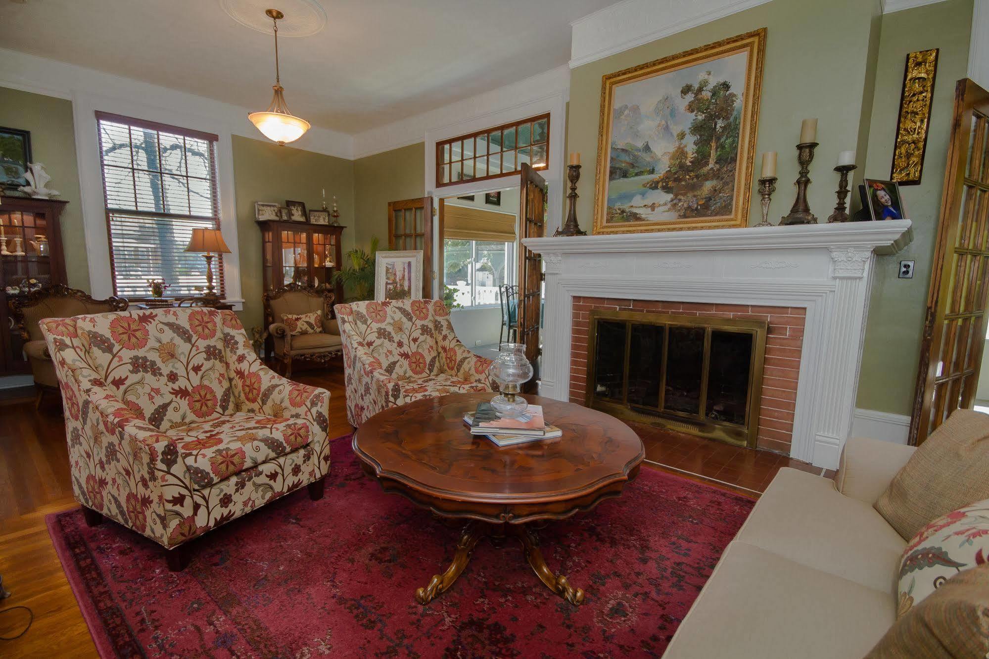 Dickey House Bed And Breakfast Marshfield 外观 照片